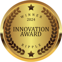 Medalla dorada con ramas de laurel y estrellas, etiquetada como "Ganador 2024 Premio a la Innovación - Ripple."
